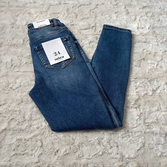 NWT Mica Women's Size 24 Blue Distressed High Rise Crop Skinny Jeans - Picture 1 of 7